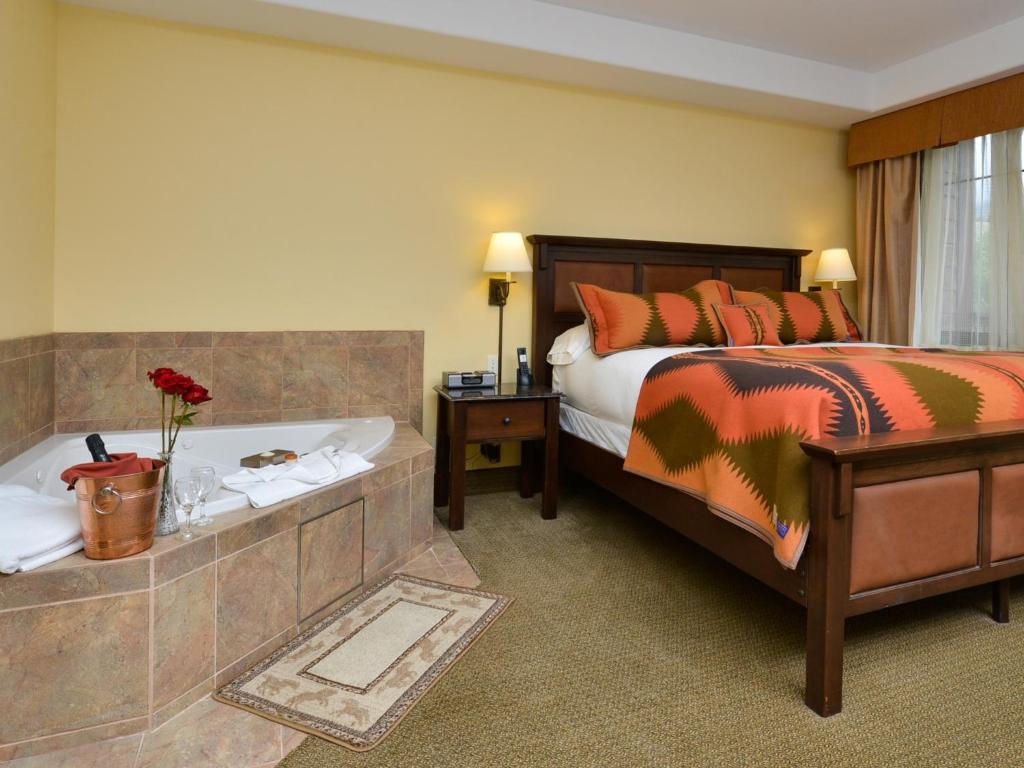 Hot Tub (Jacuzzi) - Photo 2