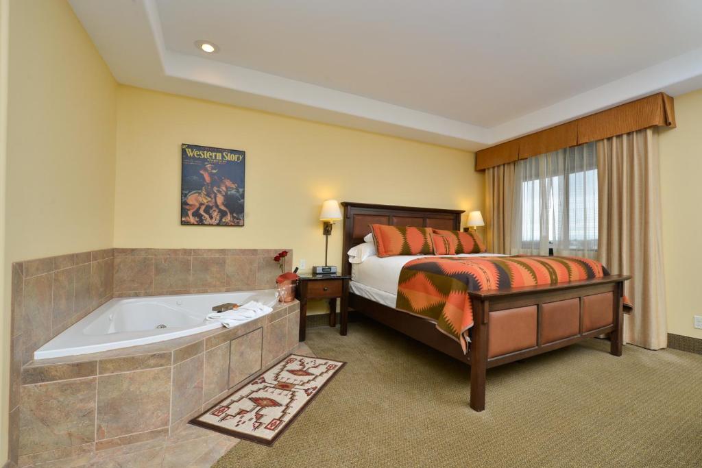 Hot Tub (Jacuzzi) - Photo 3