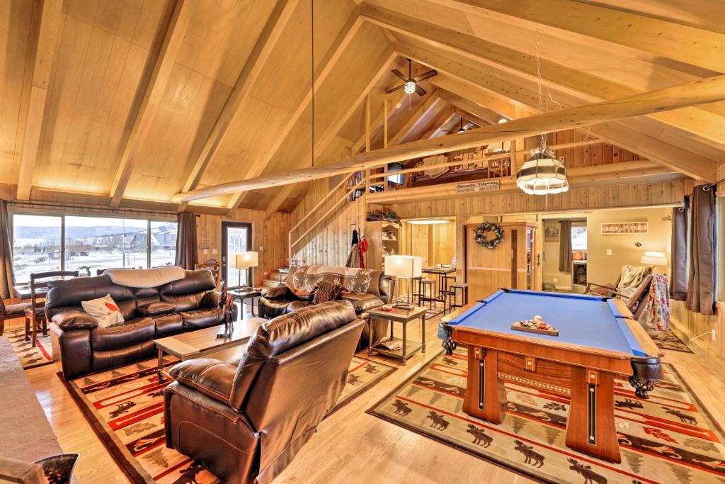 Centennial Cabin with Hot Tub, Sauna and Pool Table! - Image 5