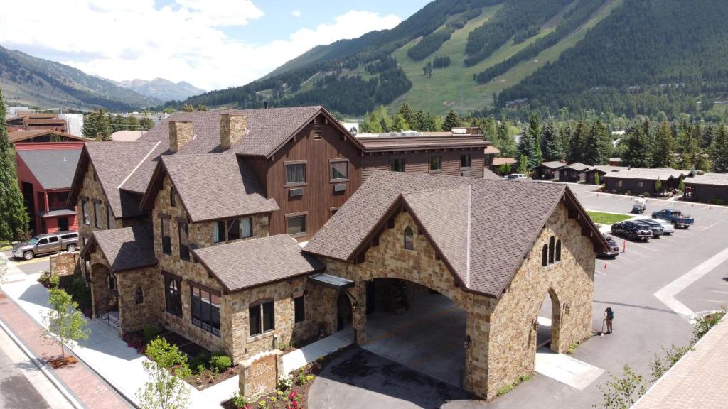 Elk Country Inn - Image 6