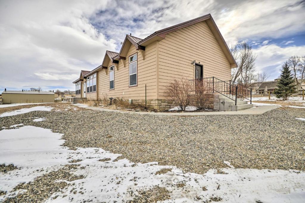 Charming Cody Vacation Home with Mtn Views! - Image 6