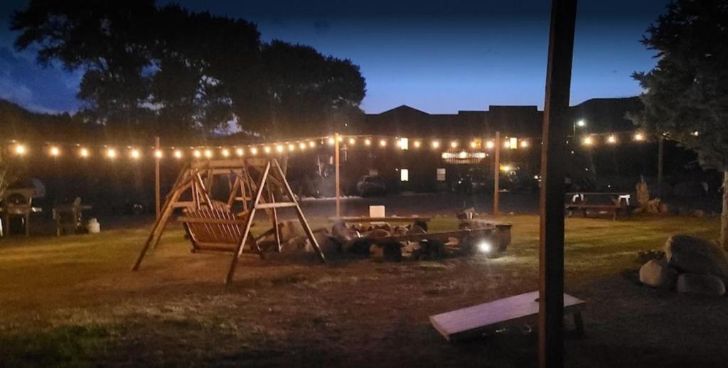 Chinook Winds Lodge - Image 7