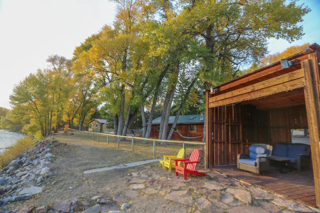 Chinook Winds Lodge - Image 8