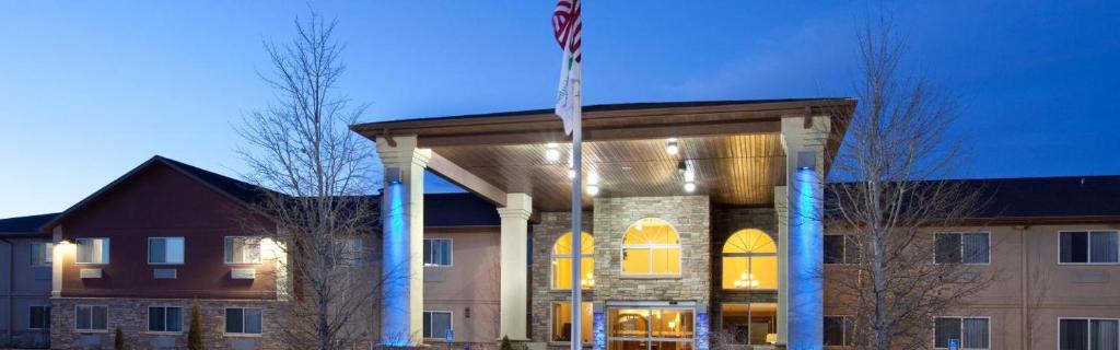Holiday Inn Express Hotel & Suites Torrington by IHG - Image 8