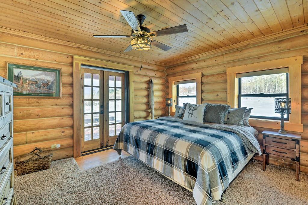 Charming Bedford Cabin with Private Hot Tub! - Image 7