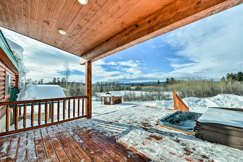 Hot Tub (Jacuzzi) - Photo 2