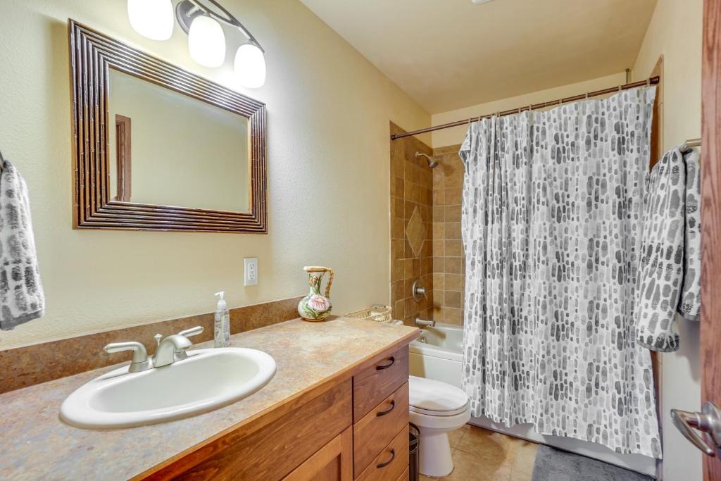 Upscale Laramie Home with Hot Tub and Patio! - Image 8