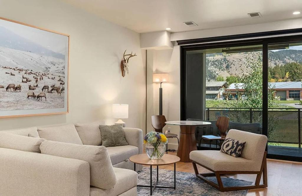 Slopeside 2BR Retreat at Snow King Walk to Town - Image 5