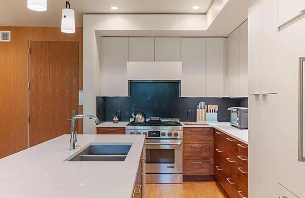 Slopeside 2BR Retreat at Snow King Walk to Town - Image 6